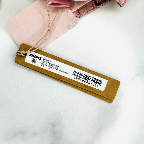 New SKIMS ULTIMATE TEARDROP PUSH-UP BRA, Rose Pastel Snake Print Size 34 / B - Picture 5 of 10